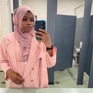 Meet your Posher, Rose